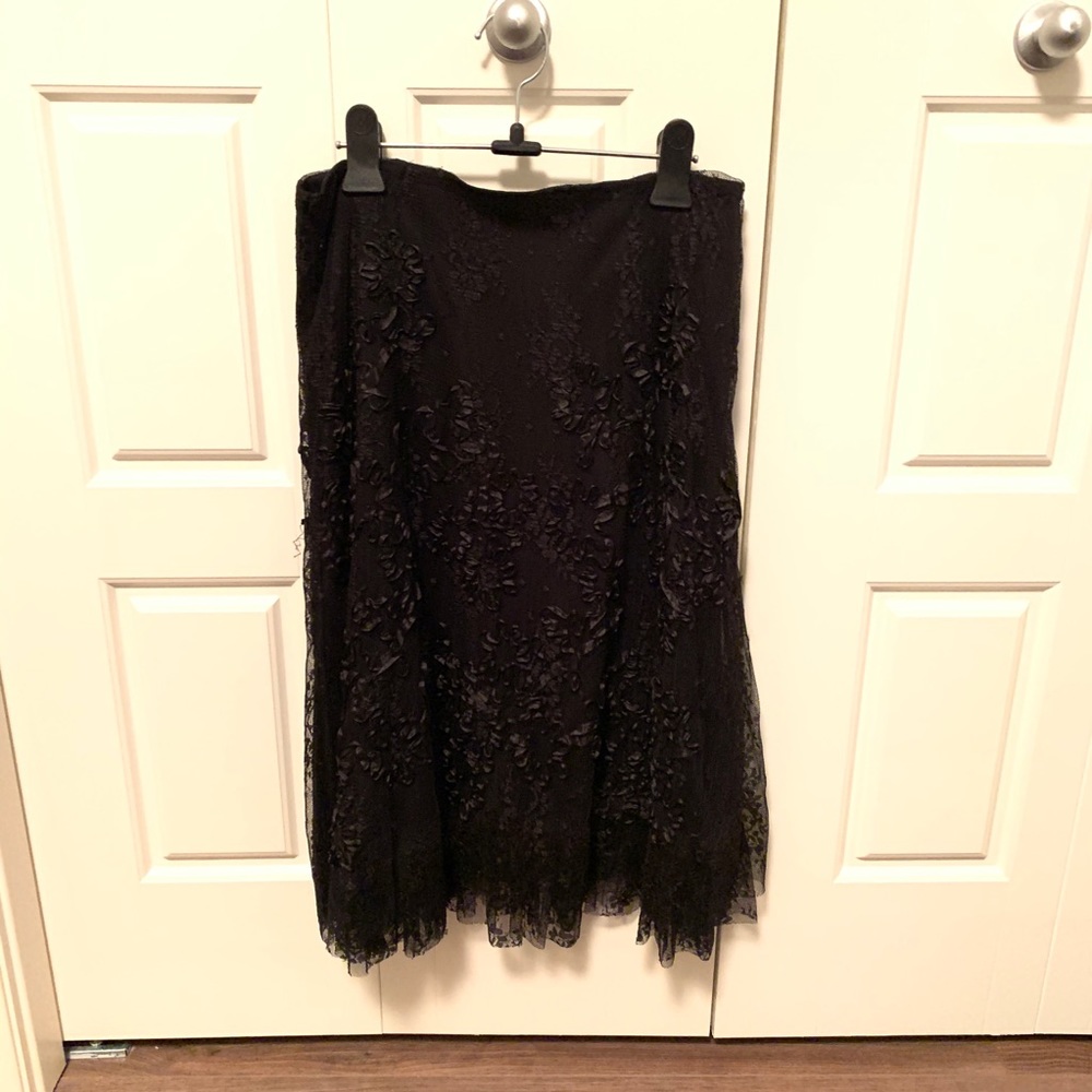 NWT Tristan & Iseut Lace Skirt